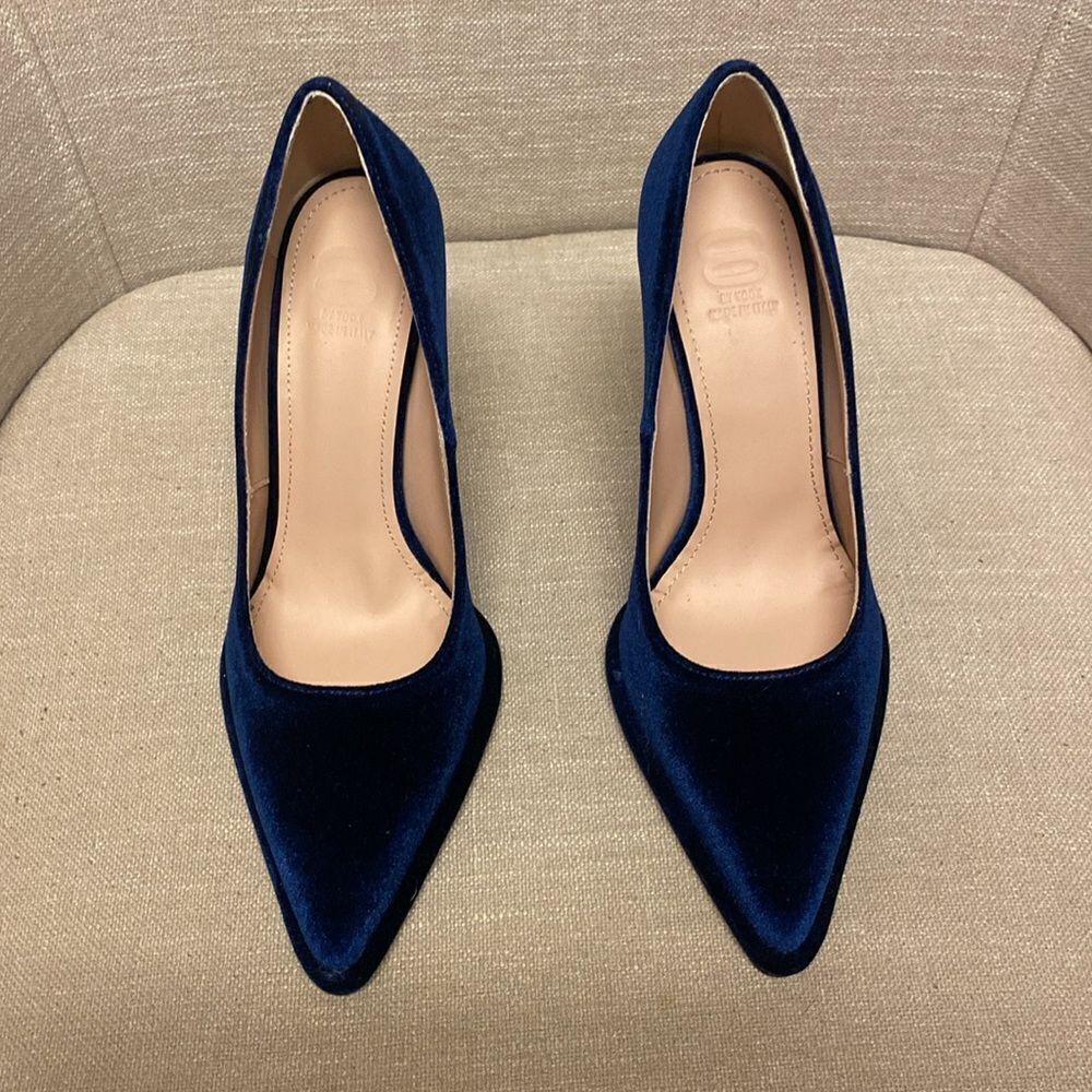 Pumps - Picture 7 of 12